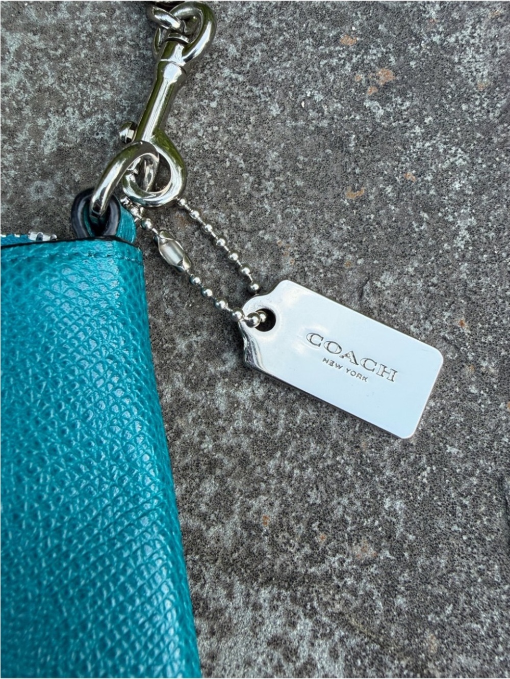 Coach Teal Blue Pebbled Leather Chain Crossbody Bag Pouch EUC - Picture 13 of 13